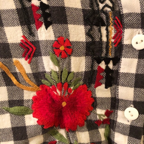 Black & white check embroidered top - Picture 4 of 6